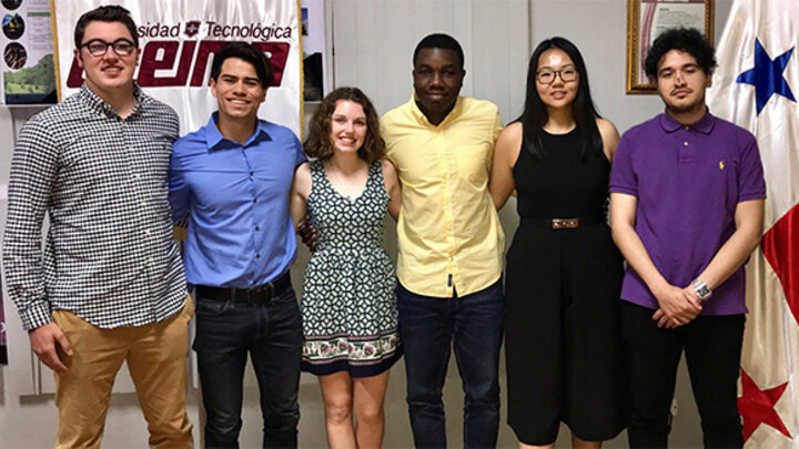 Students in Panama