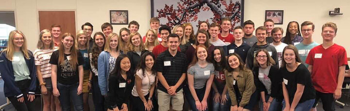 2019 cohort students enrolled in classes at New Student Enrollment.