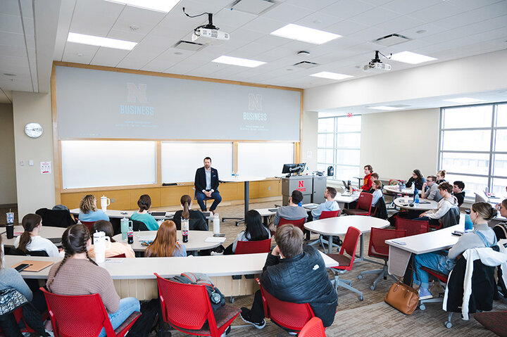 Chad Mariska speaking to students