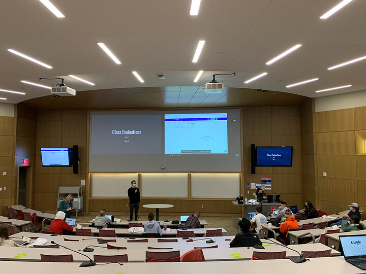 The class evaluated more than 20 white papers from nonprofit organizations, during a first-round screening process
