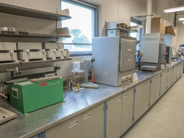 The Peter Kiewit Institute - Room 123 - Bituminous Material Lab