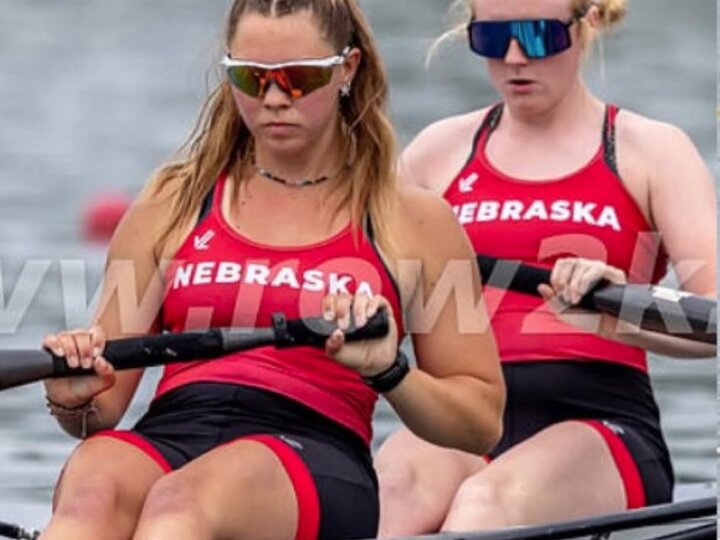 Women's pair rowing